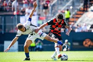 罗马诺：曼城计划让罗德里成为队内第二高薪，以防皇马挖角