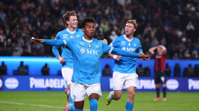 曼晚：多纳鲁马对加盟曼联持开放态度，但不会采取永久转会