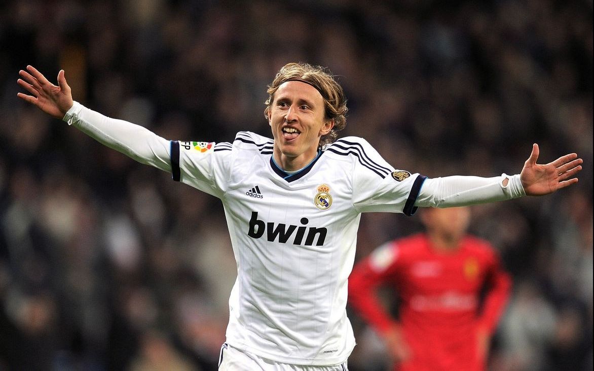 德劳伦蒂斯：在我们这个破主场里，一场只能赚300万欧